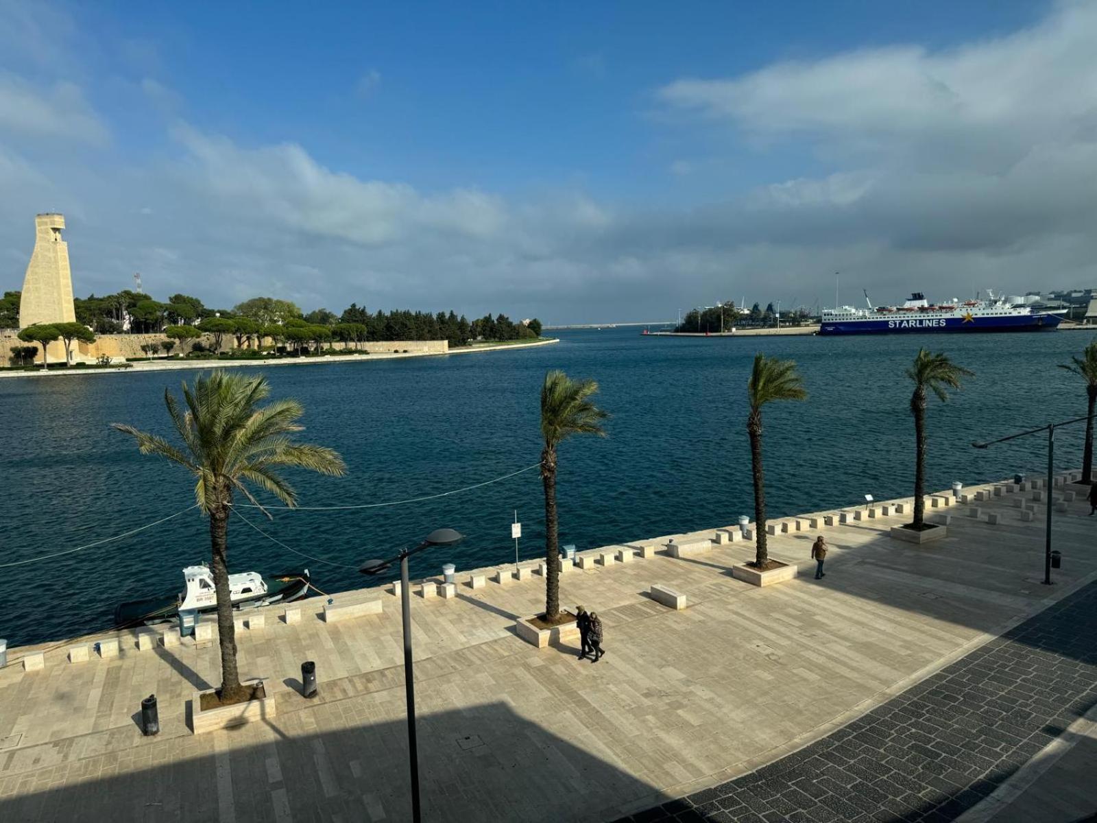 דירות ברינדיזי Regina Del Porto מראה חיצוני תמונה